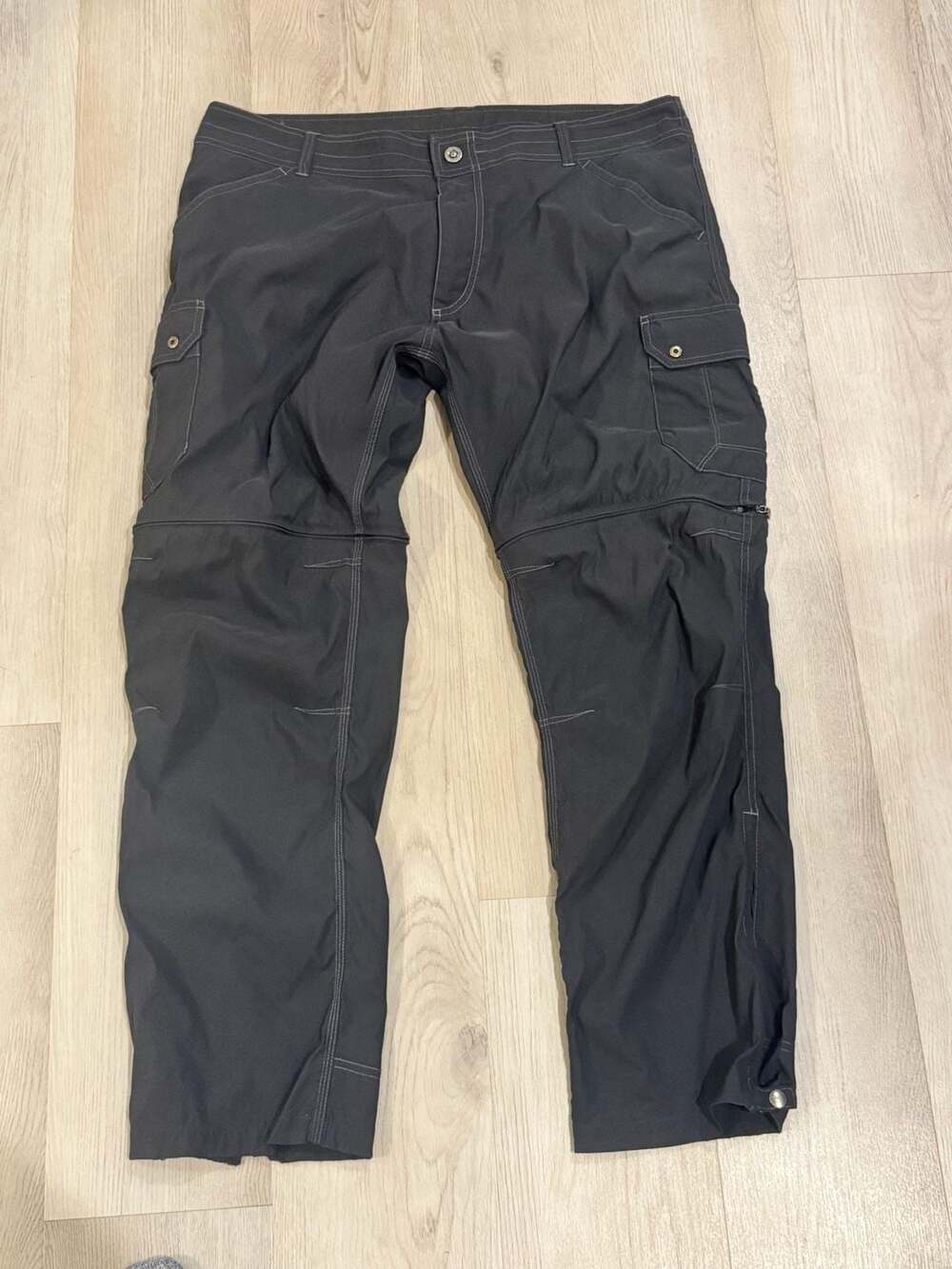 Kuhl Renegade Convertible Pants Size 40x30 Gray Cargo Hiking